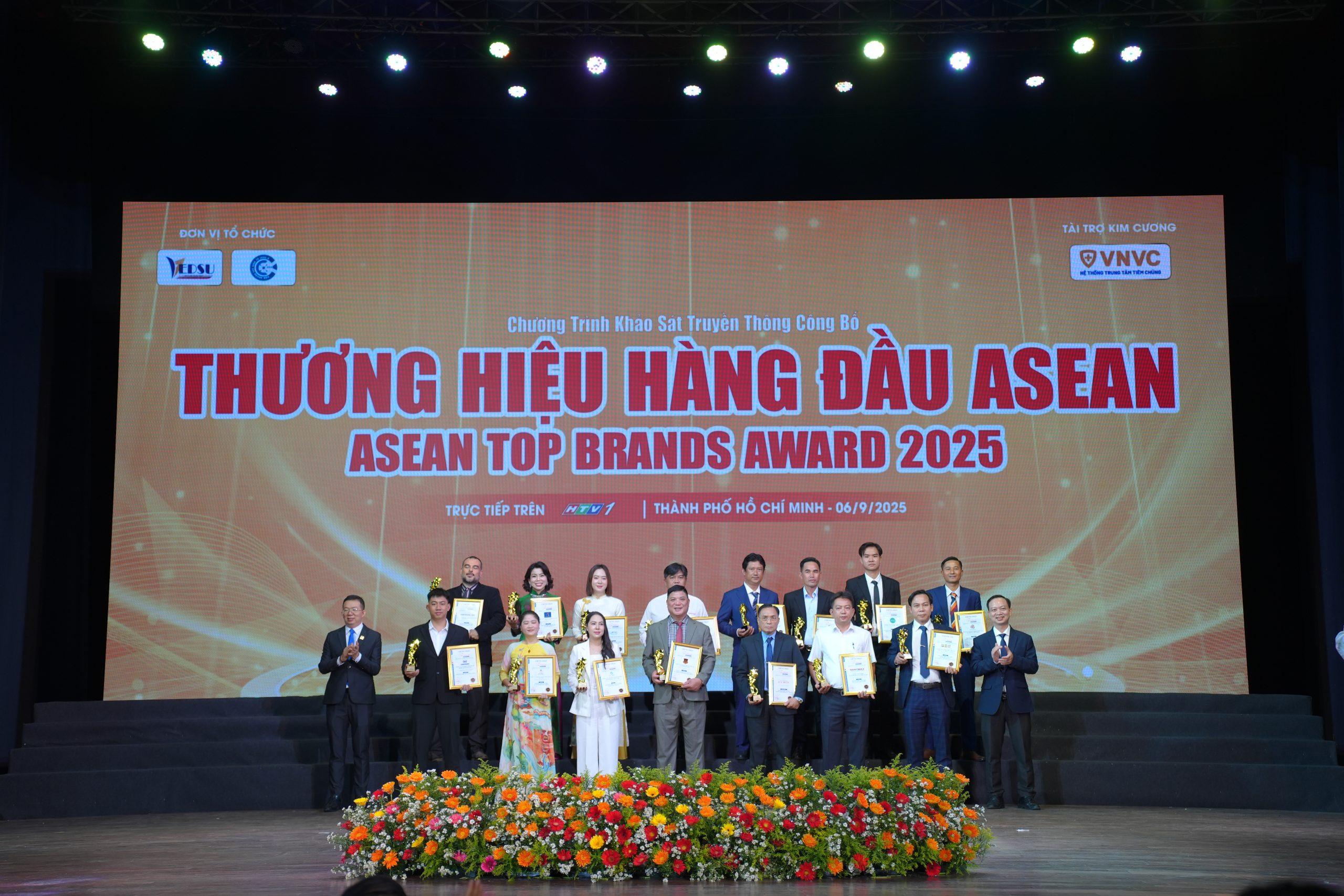 rtc-edu-top-10-thuong-hieu-uy-tin-hang-dau-asean